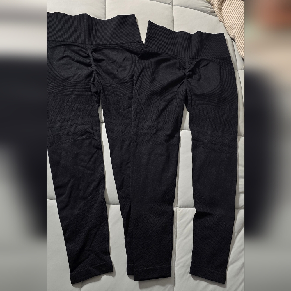 IONIX Sculpt 3D Lift And Smooth Leggings $35 Each Or 2 For $60 - Picture 2 of 4